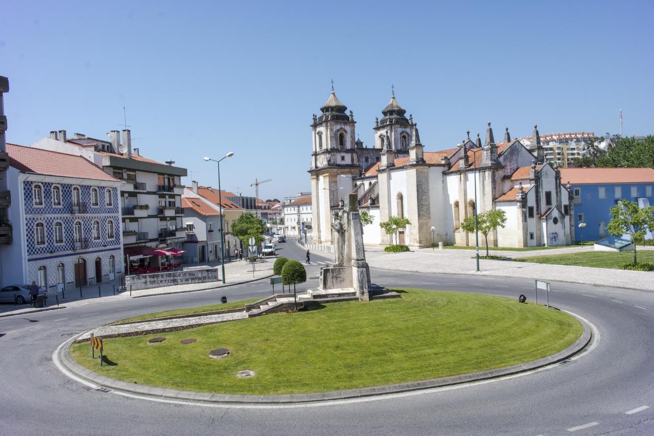 Most Art Boutique Hostel Leiria Esterno foto